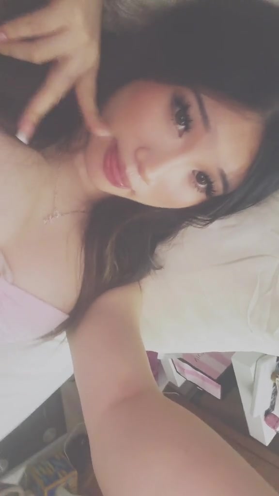 @isaqella