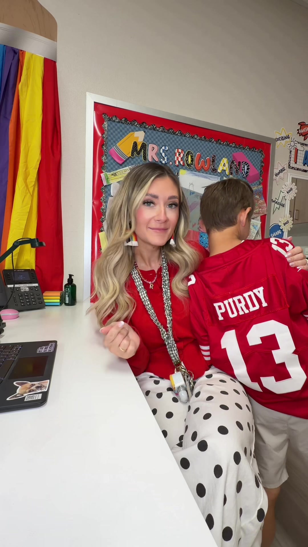 @Hales | boy mom | Teacher