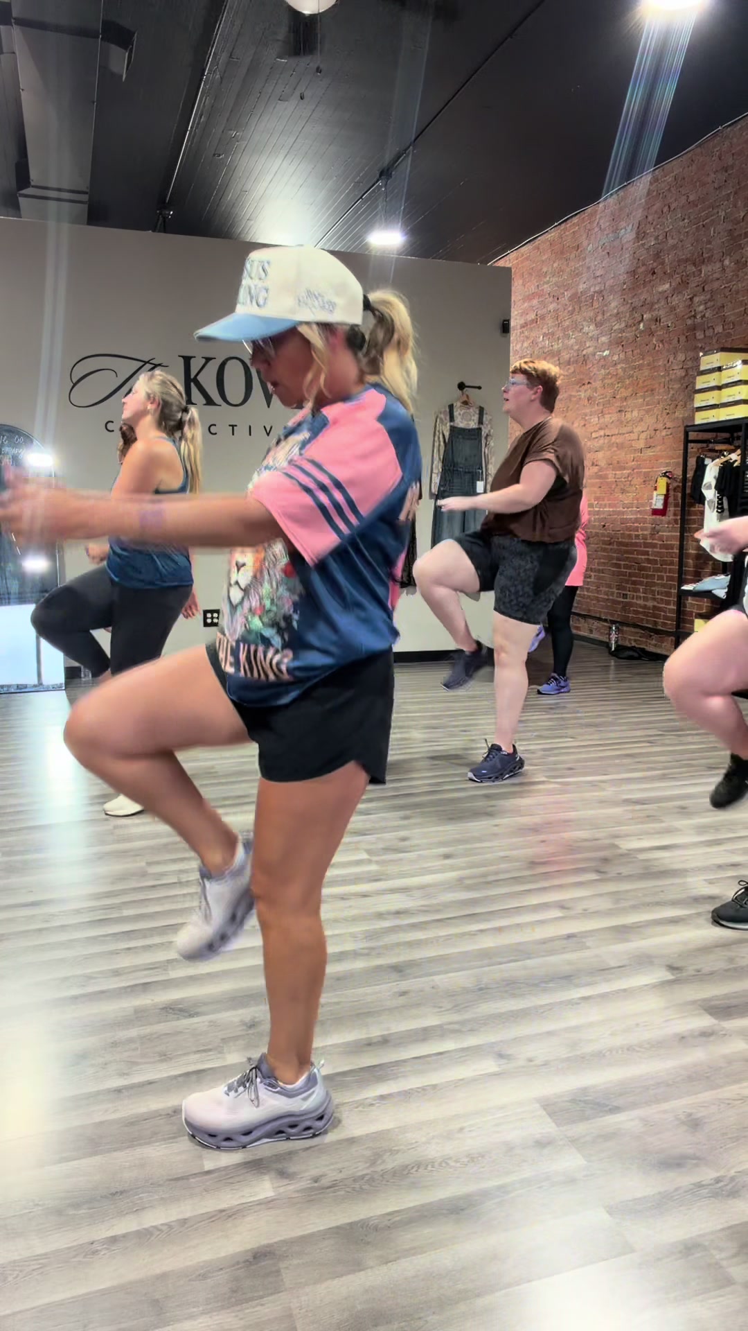 @foxyladyfitness