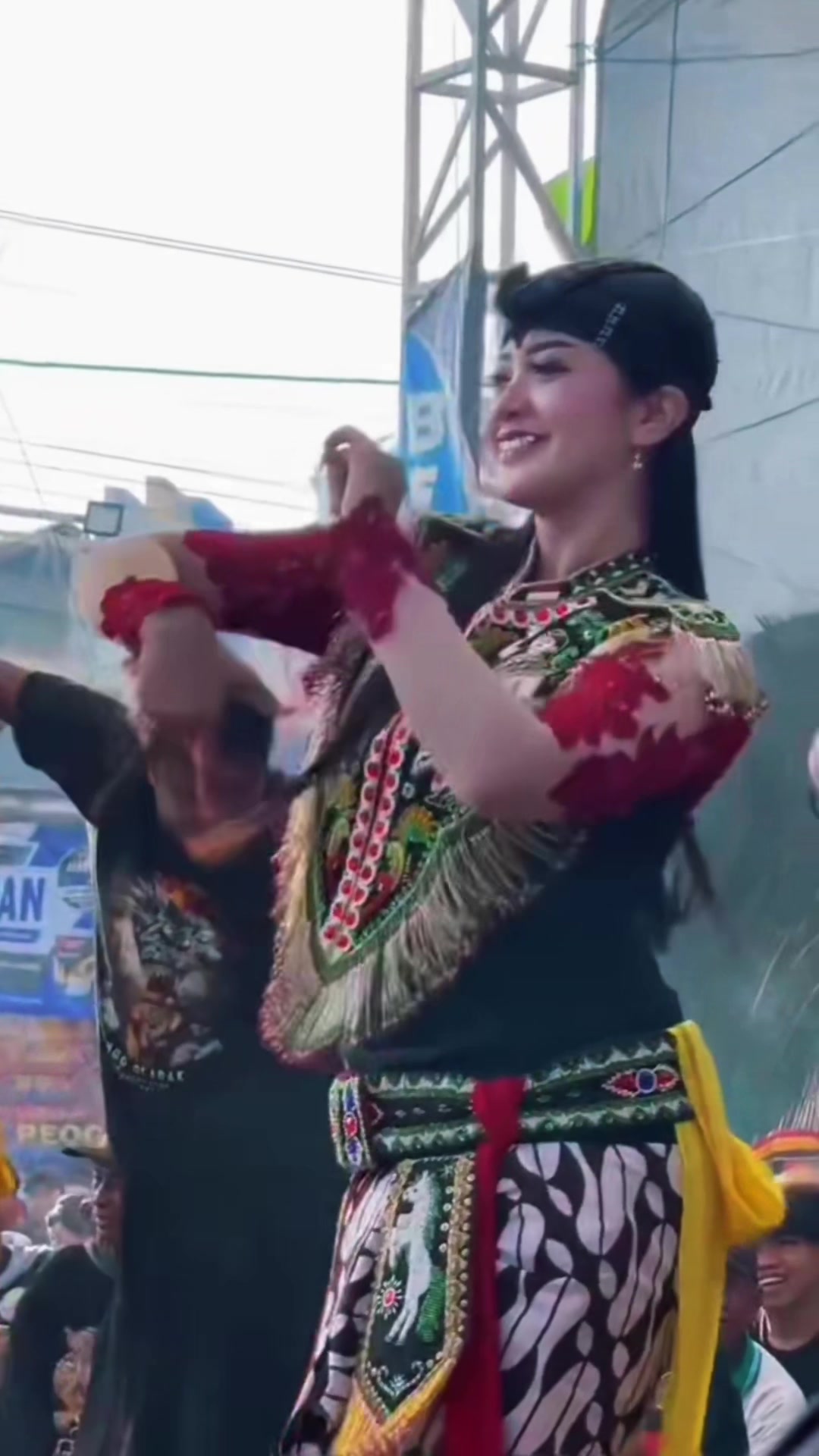 @Aya Chikamatzhu