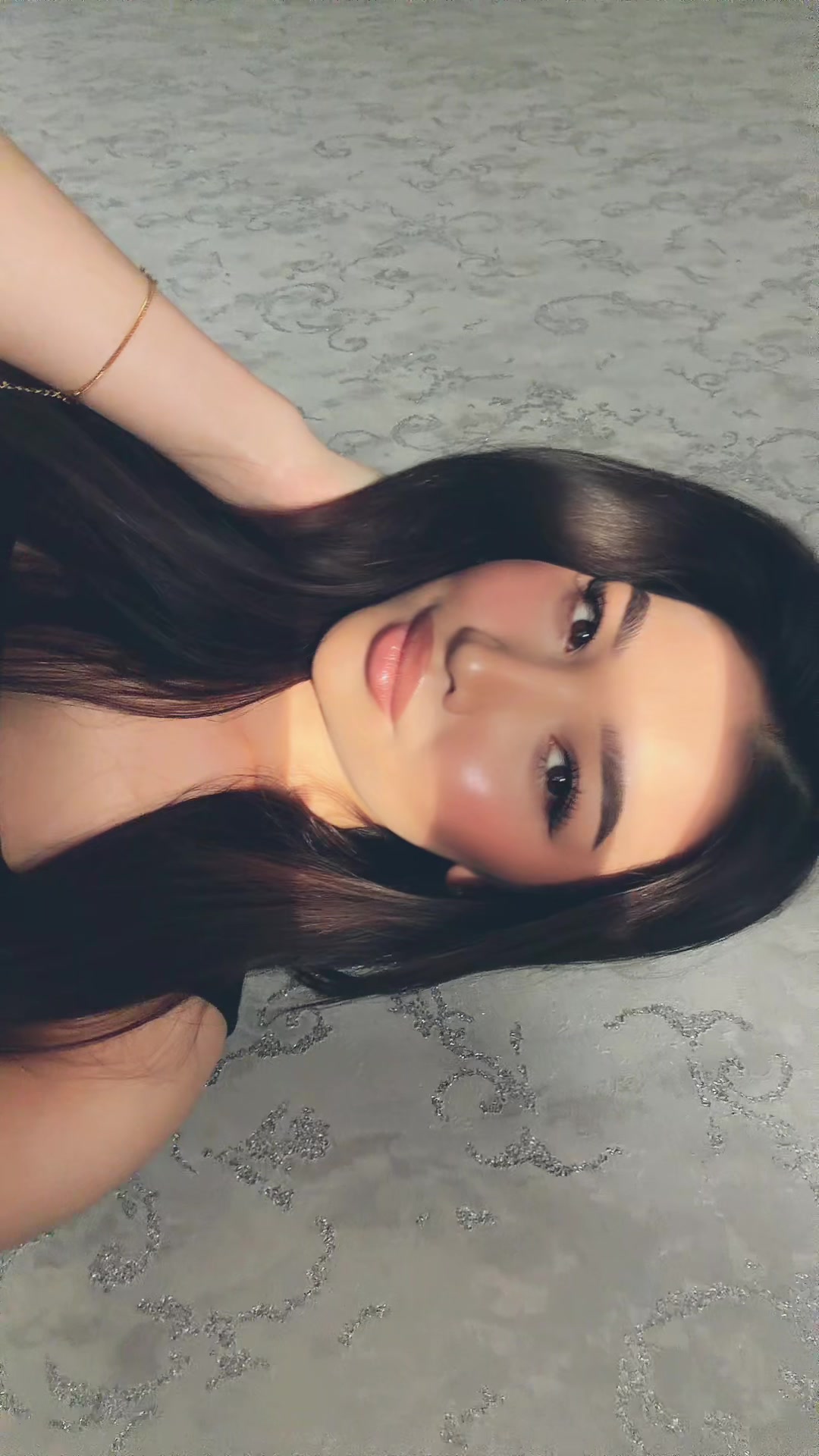 @_itsademi