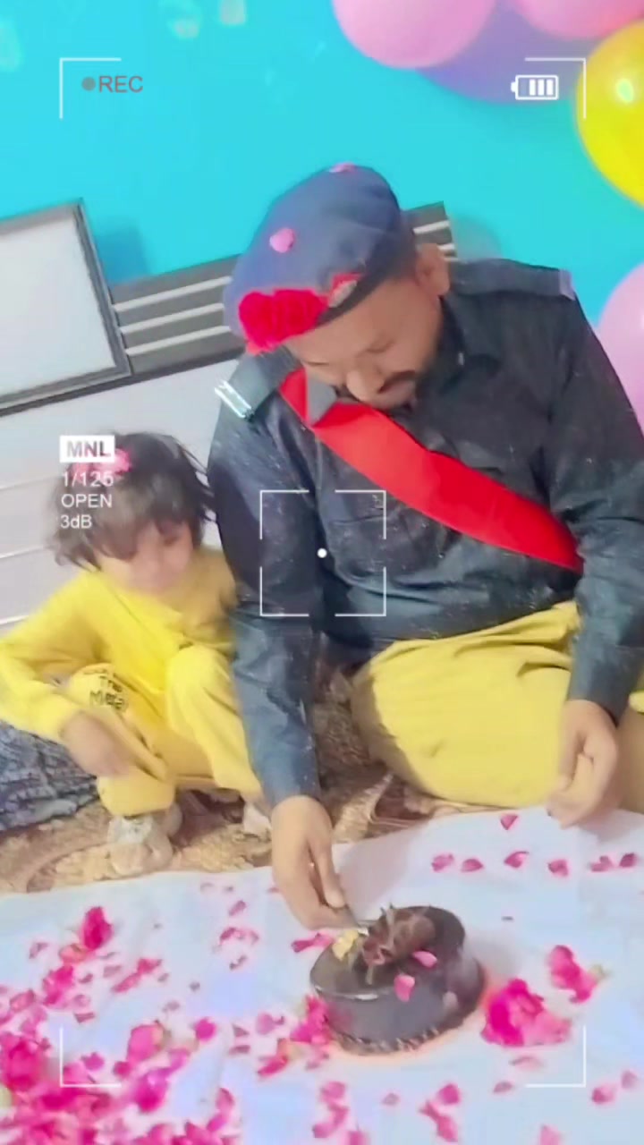 @𝐌𝐫𝐬,𝐀𝐡𝐬𝐚𝐍🥰