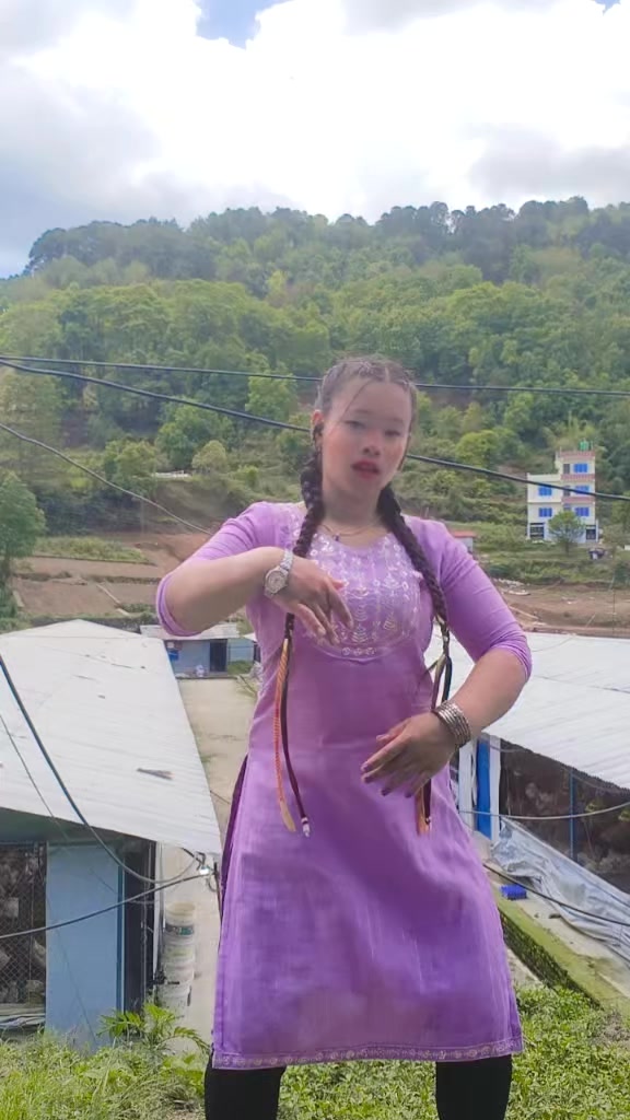 @☦️सोफिया चेपाङ्ग🇳🇵