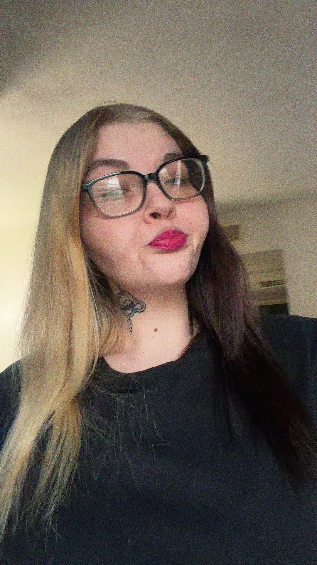 @that_whitegirrl