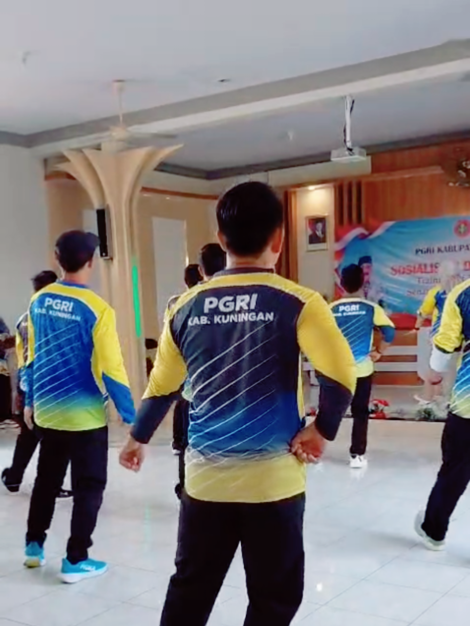 @GURU PJOK 👨&zwj;🏫