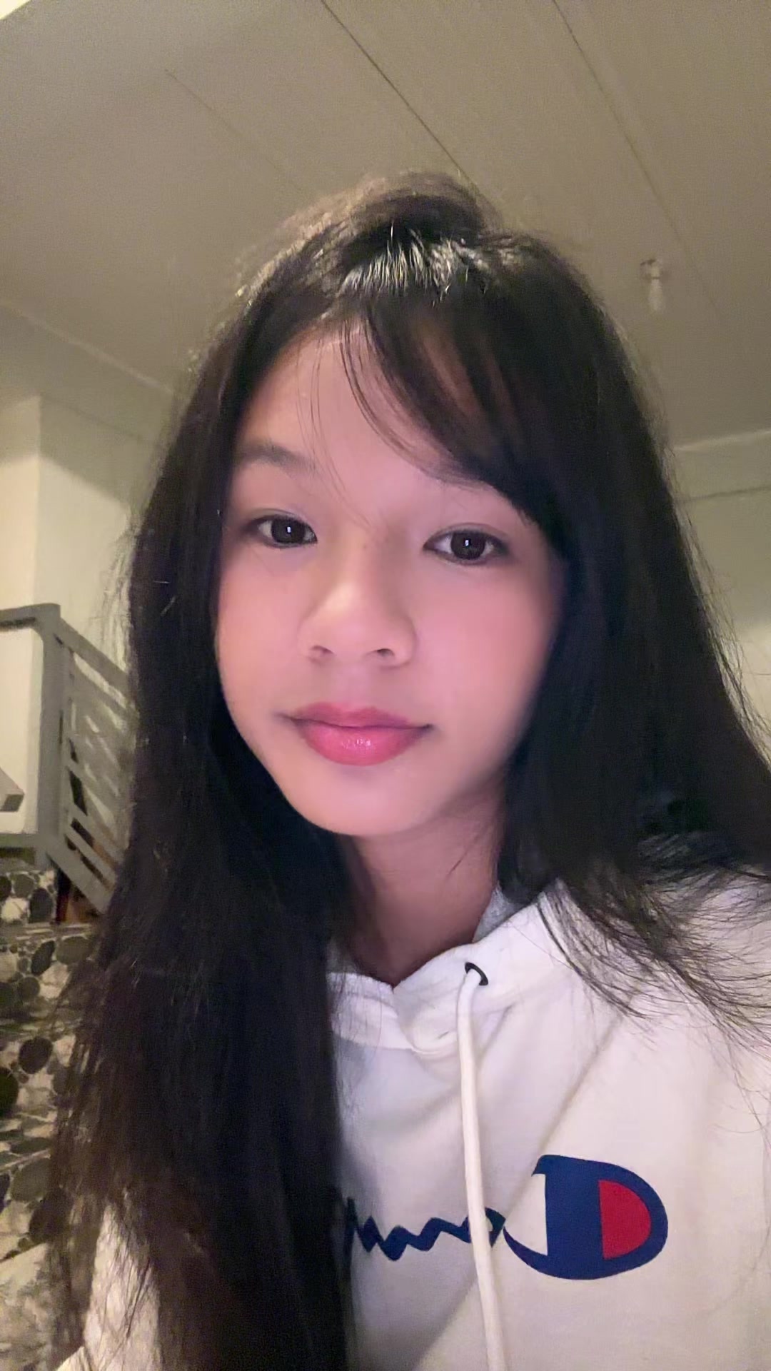 @litchownie.