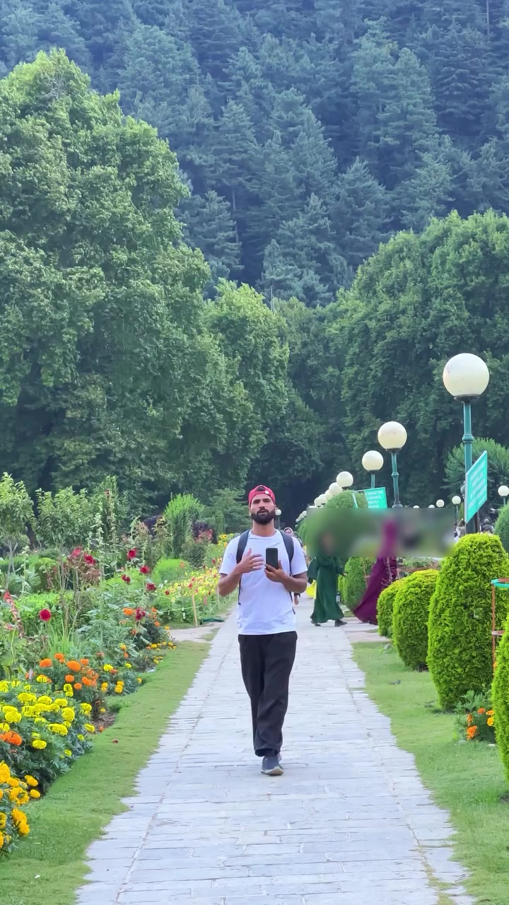 @KASHMIRI 🍁