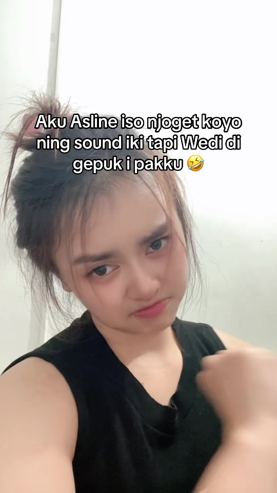 @ANNISA VIDIA N 🍒