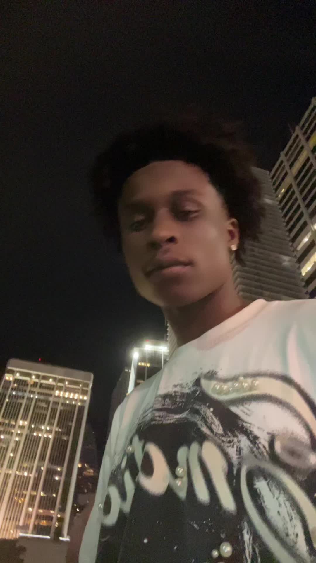 @Z1rando