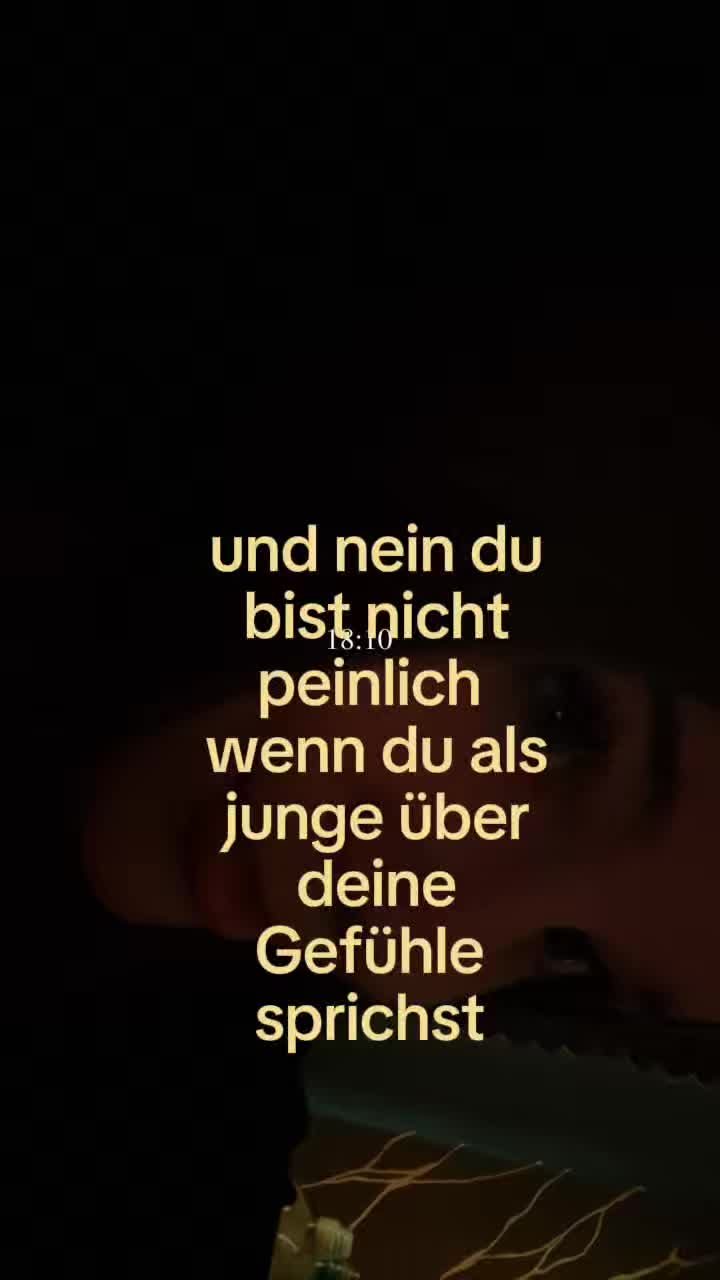 @♫︎✰𝑯𝒐𝒍𝒍𝒚✰♫︎