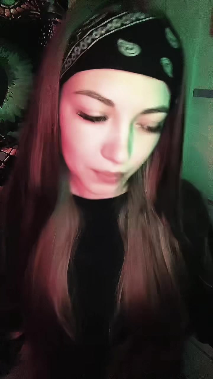 @Лен🆗