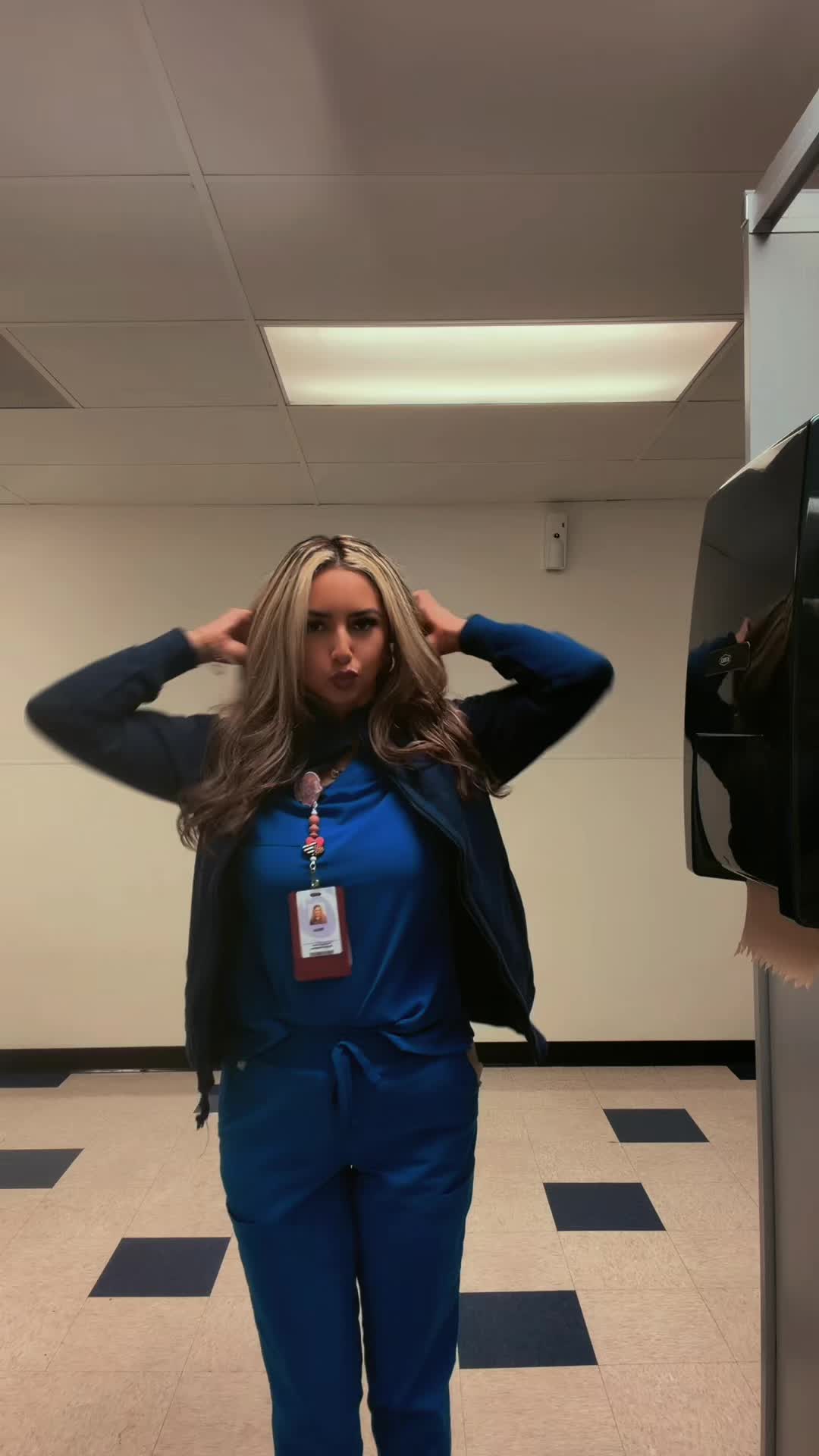 @Bee