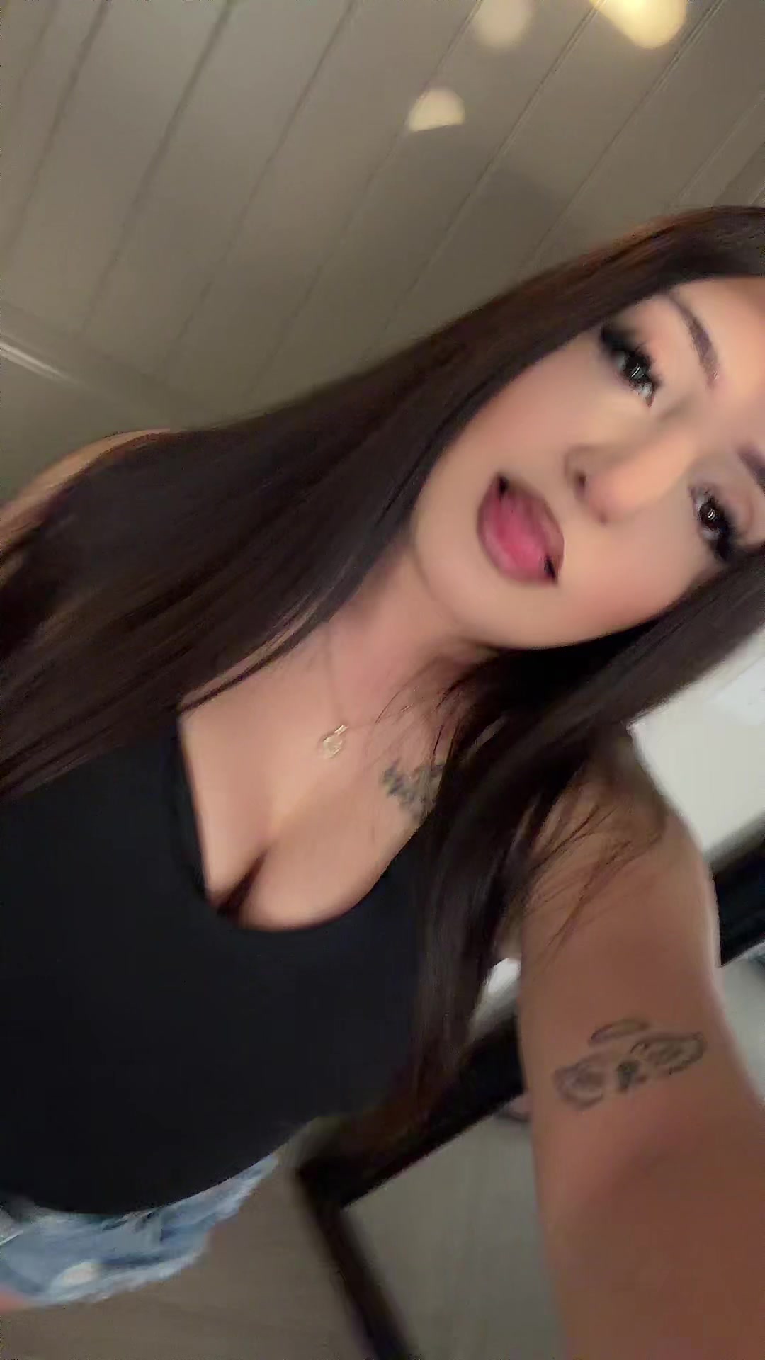 @angi3ee
