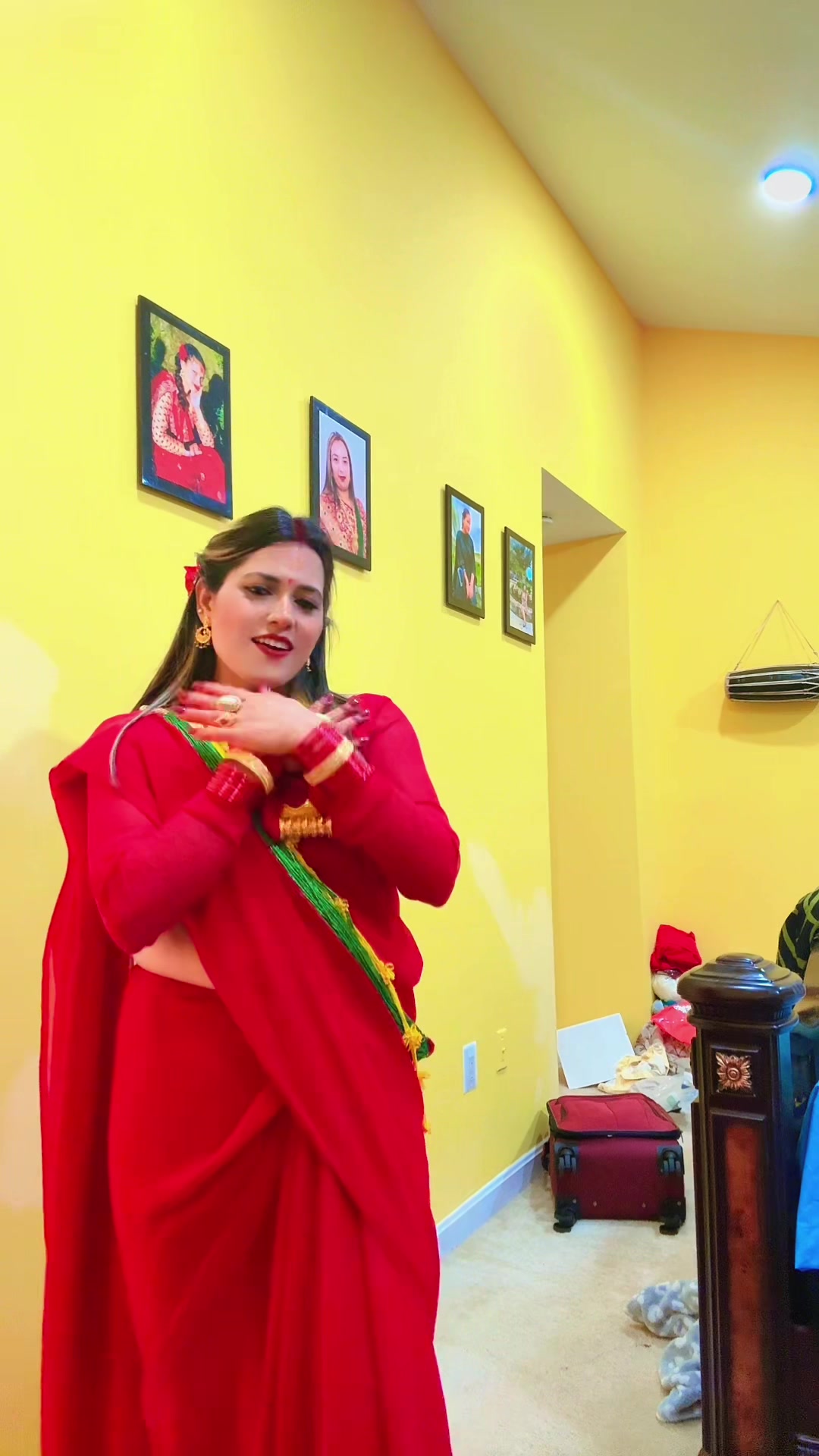 @🧚♀️Sumi Sharma🧚♀️