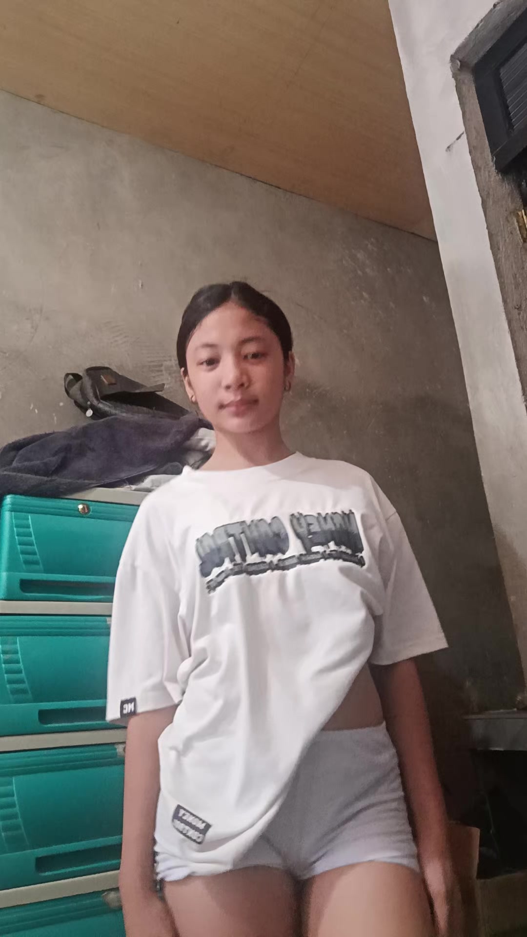 @bella