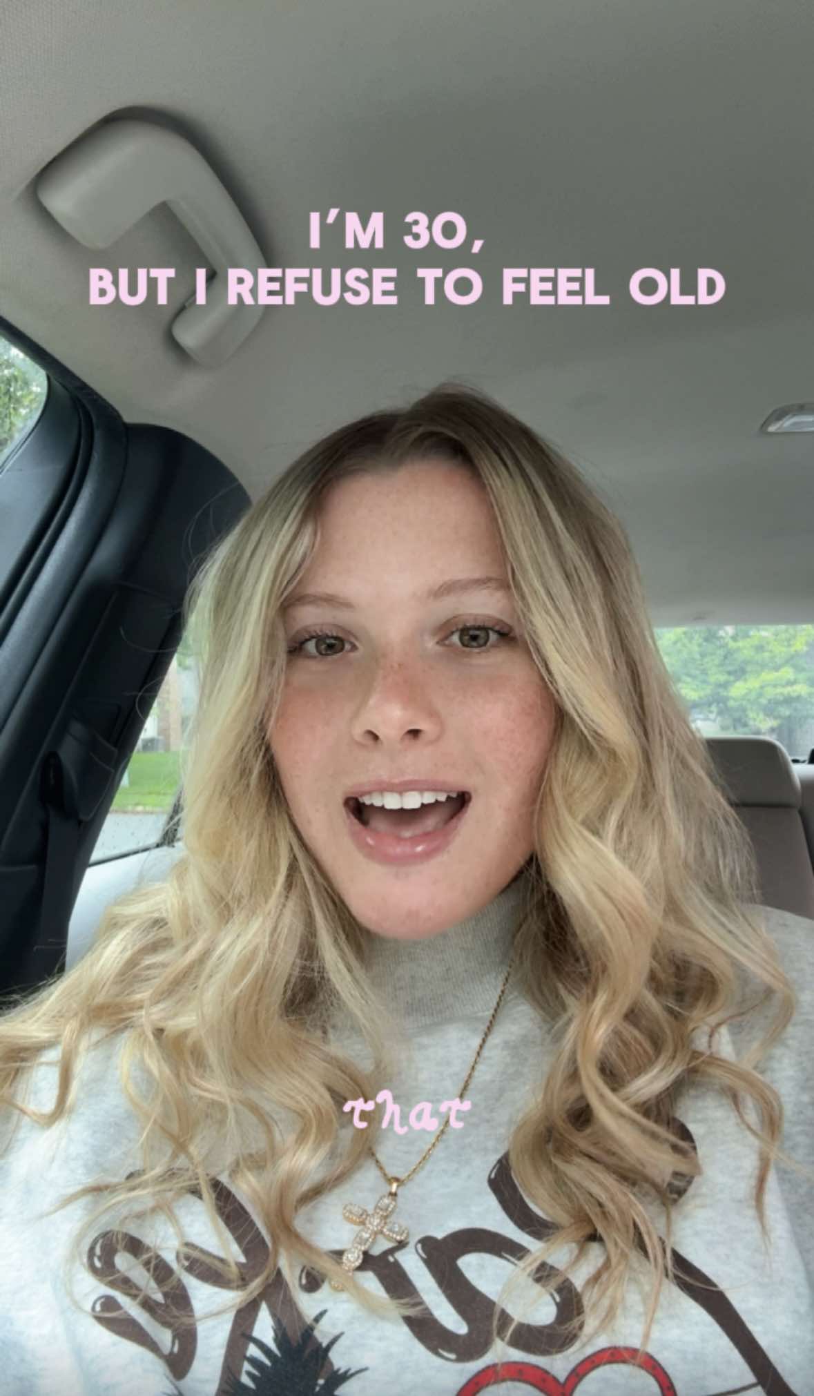 @hollyannesilva