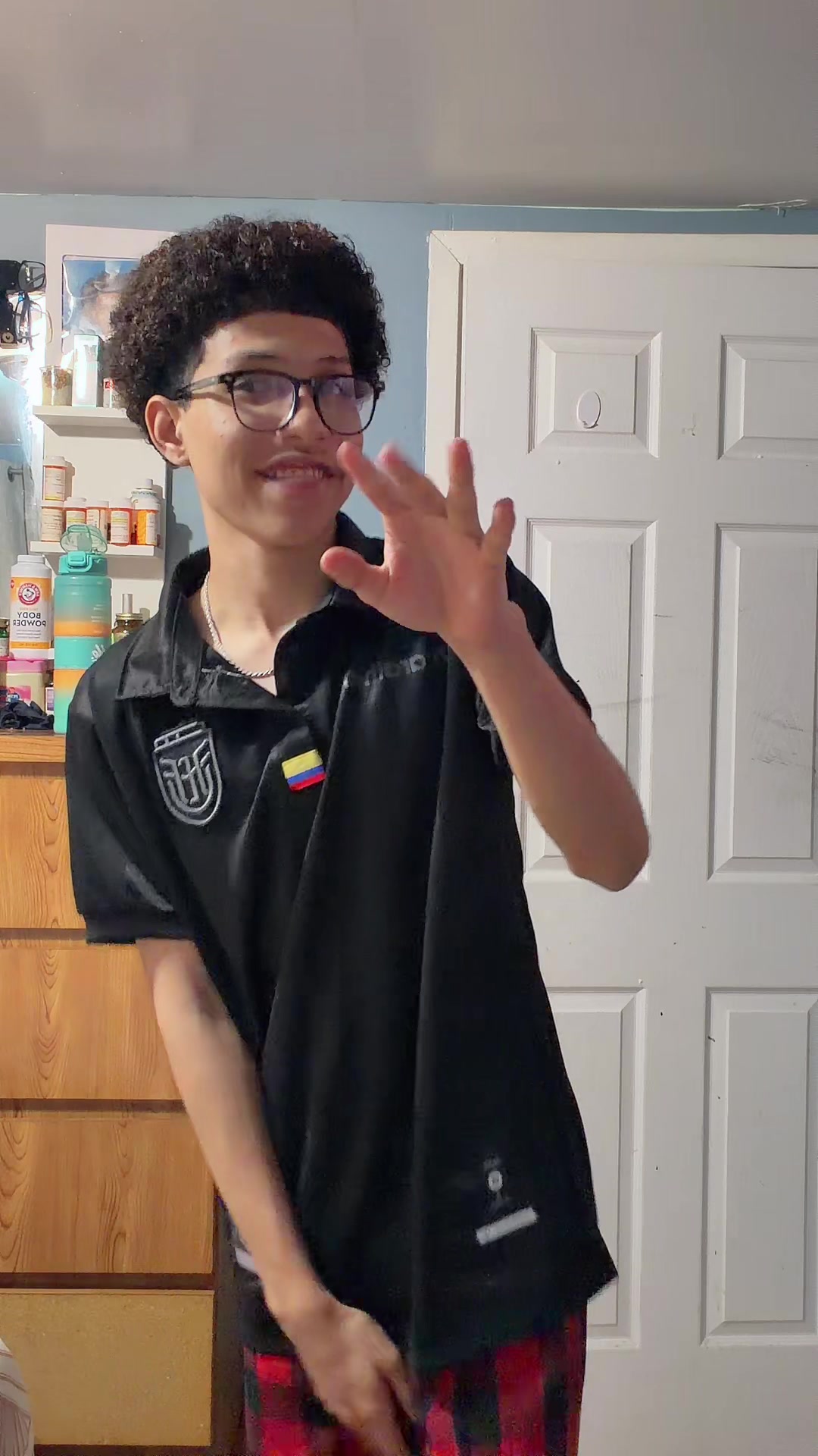 @Alex👤