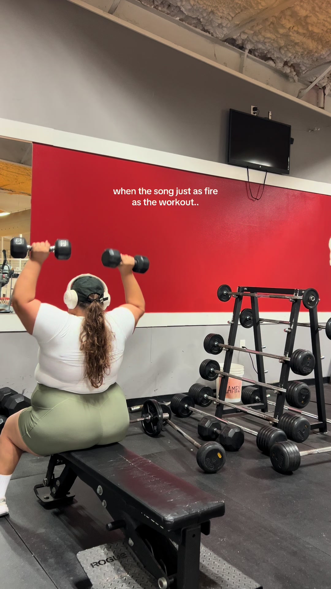 @theglutebaby