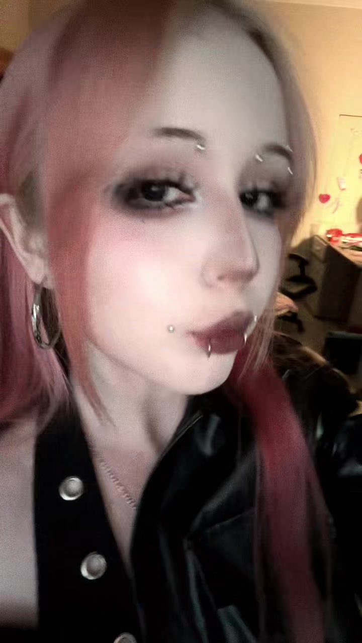 @???