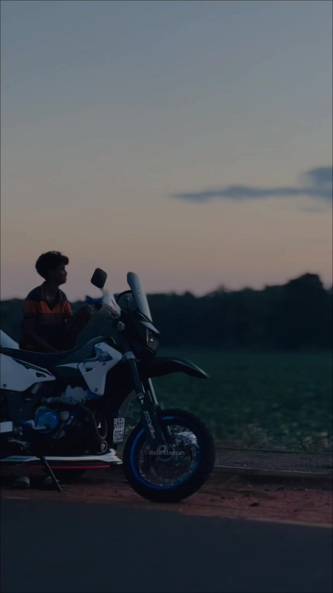 @02:18🕊❤️&zwj;🩹