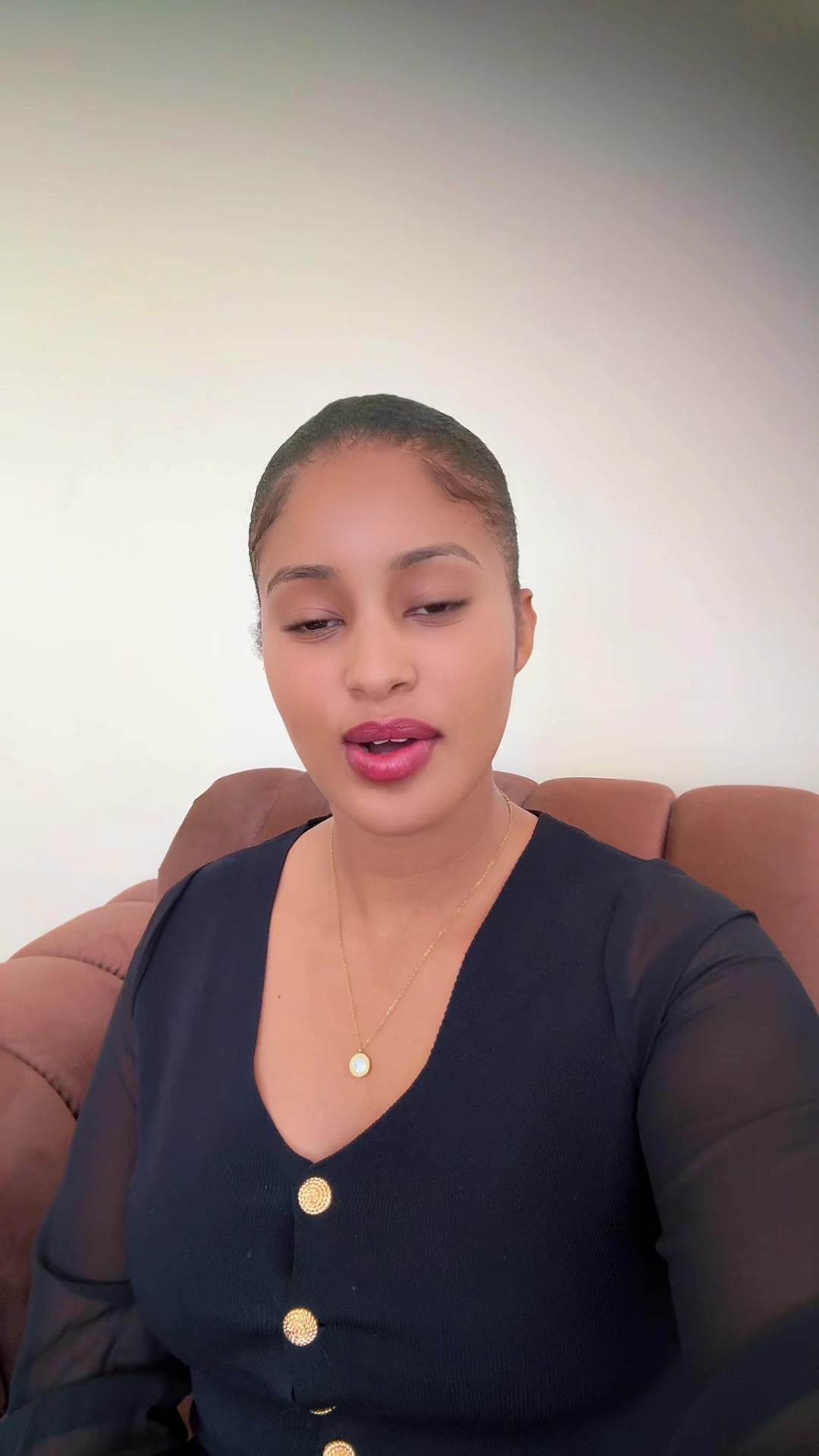 @Bella (እ-ኑ)