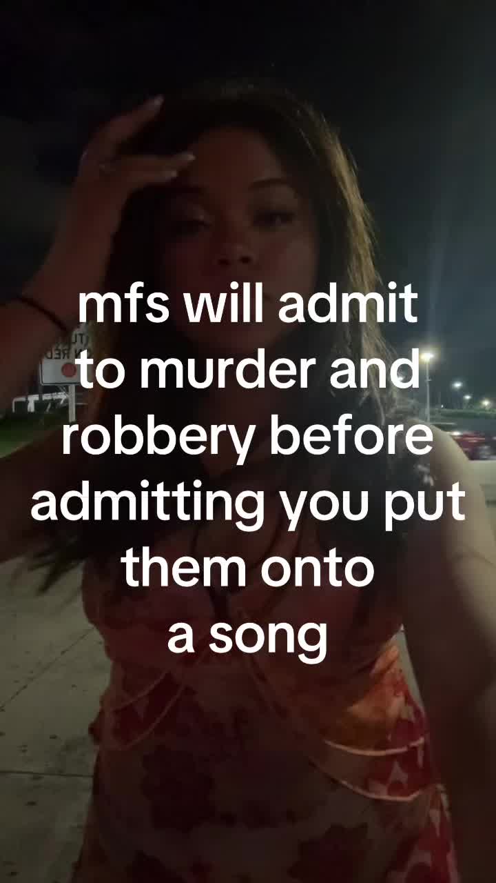 @miabella