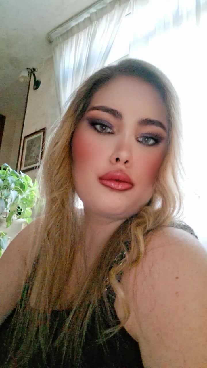@Angelica Colella