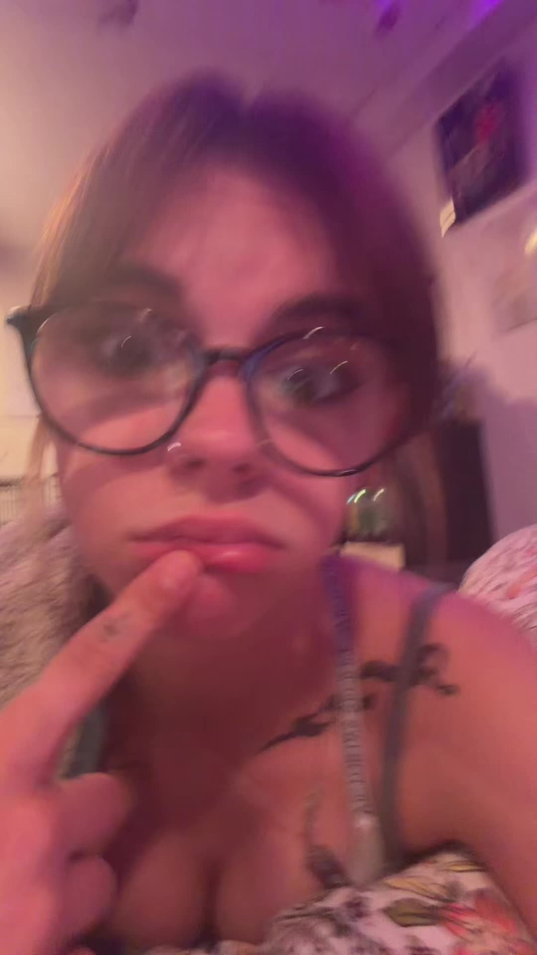 @_shaniatok_
