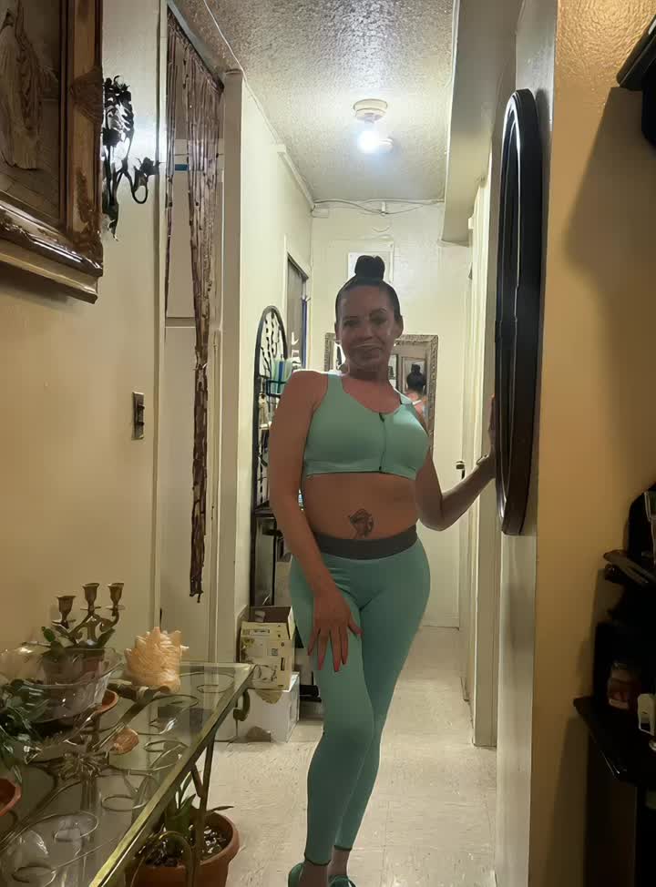 @Claudia Román