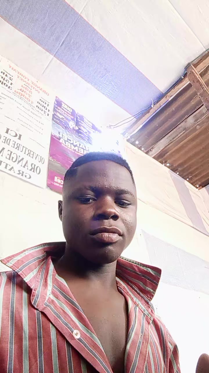@junior MUANDA Yves