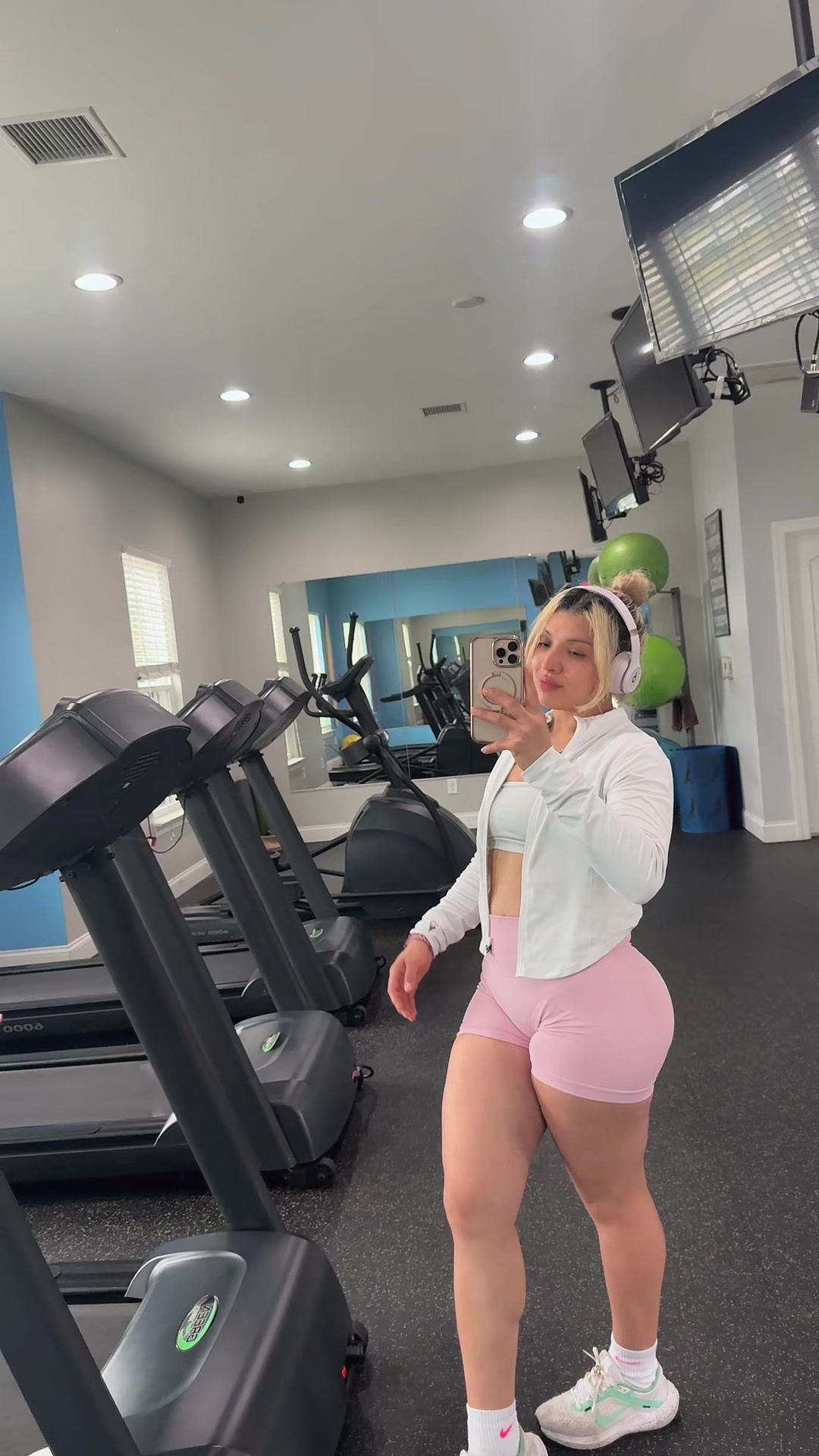 @Bella🎀