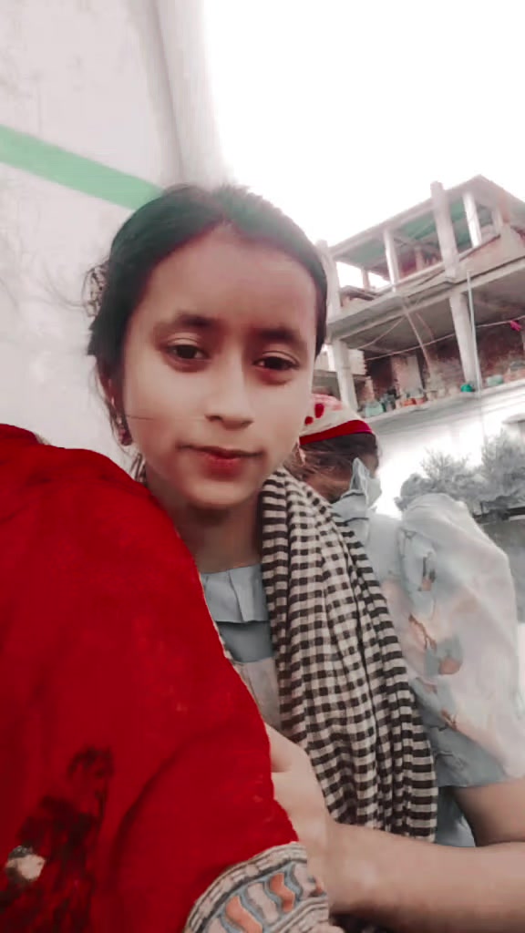 @আম্মুর আদরের মেয়ে