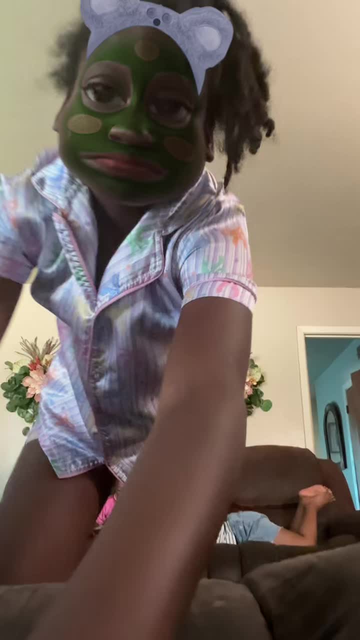 @Leah_67 Smith