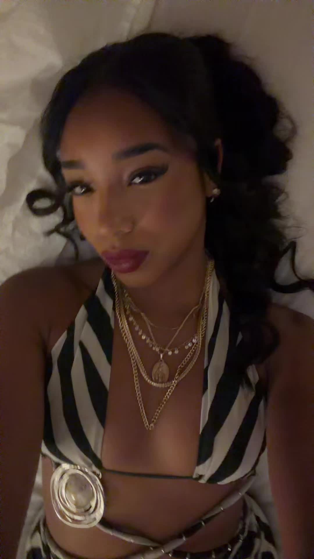 @Ella