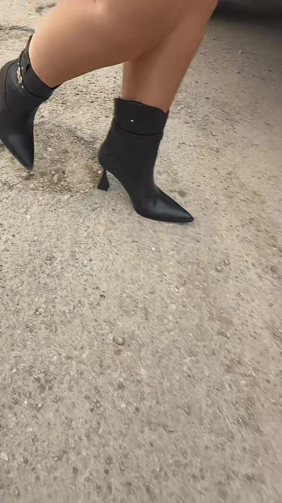 @Claudia López Aviléz