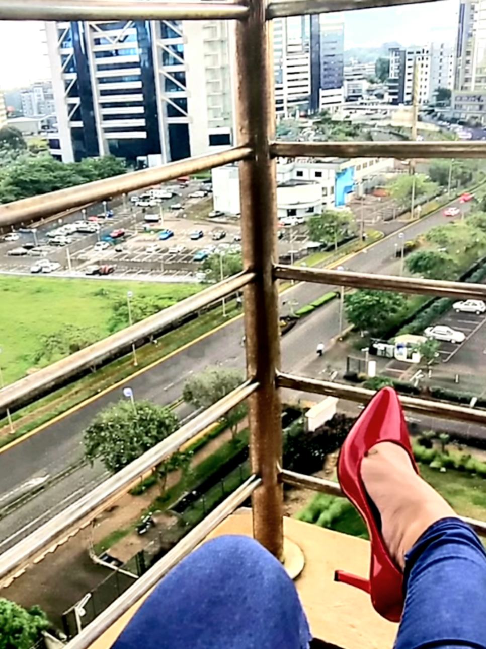 @Mia Ainah Angelina 🇷🇪🇲🇺