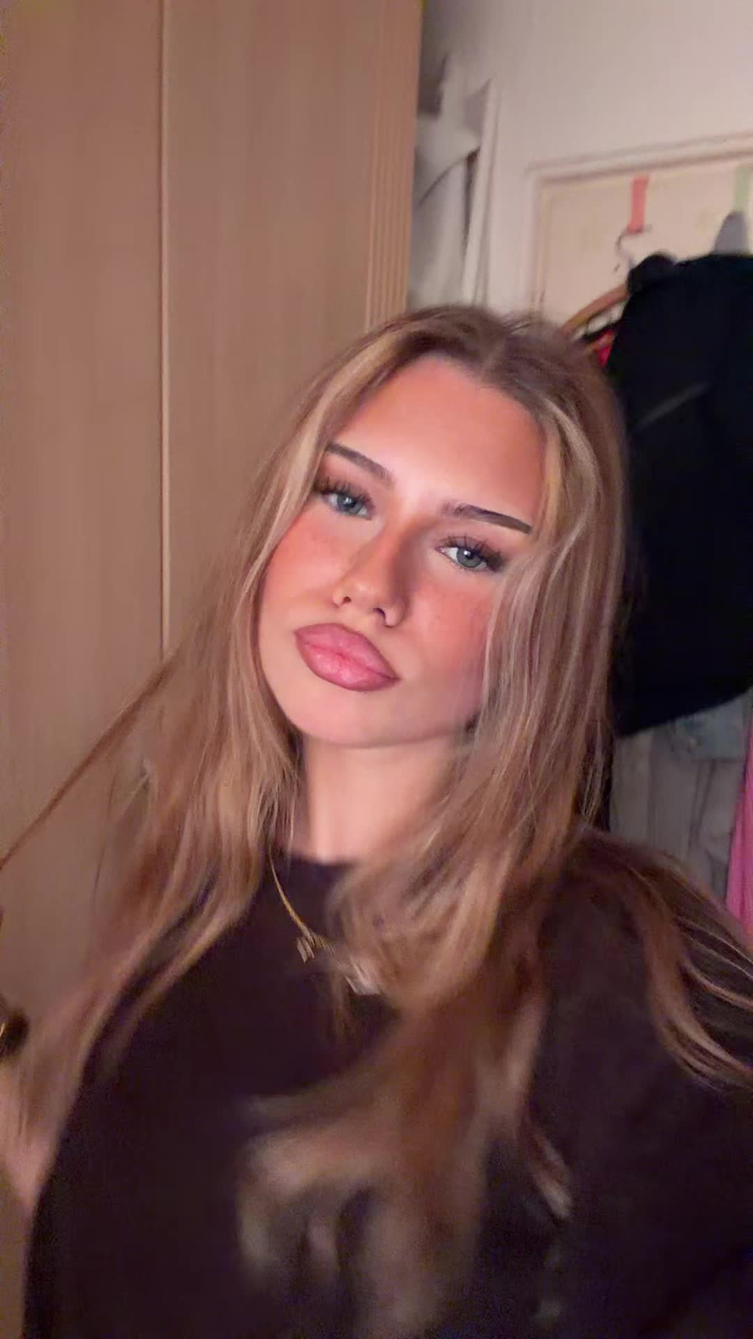 @𝐌𝐞𝐥𝐢&lsquo;🥭