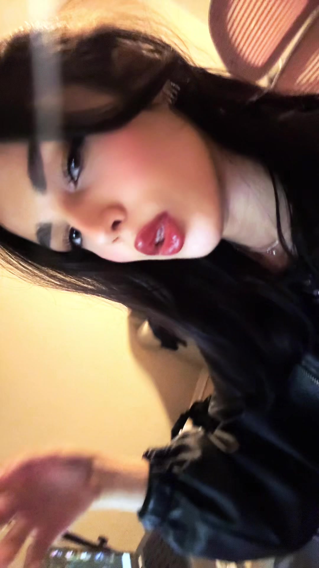 @Itslilith