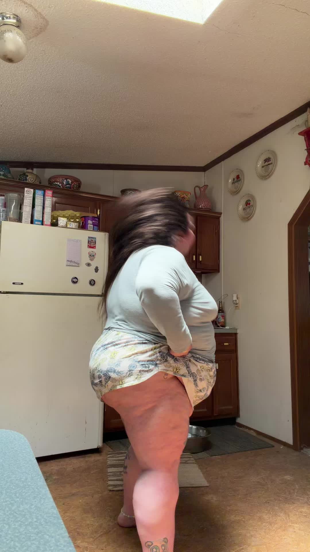 @LiLi 💋💃🏻