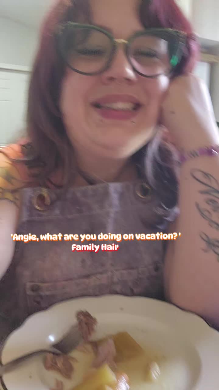@Angie Knix Hair Artist