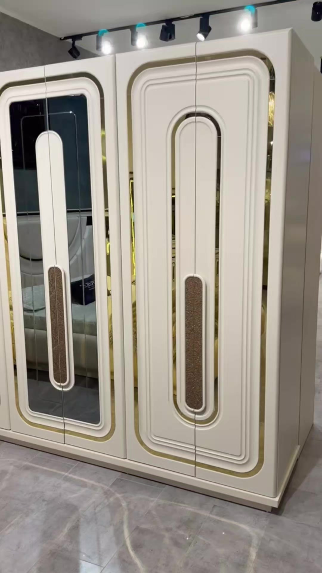 @MARNEULI TAC MEBEL593-44-04-14