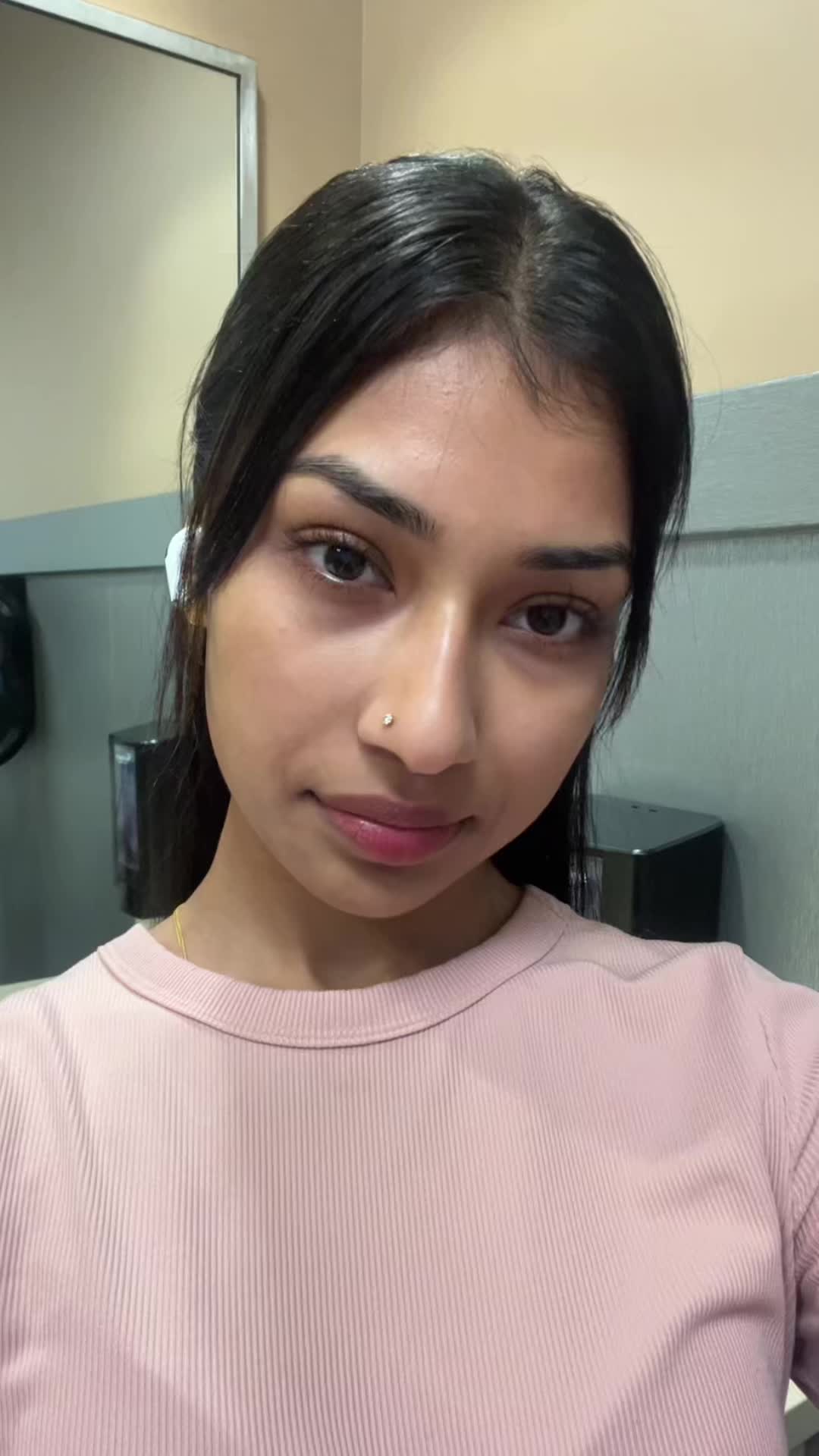 @??