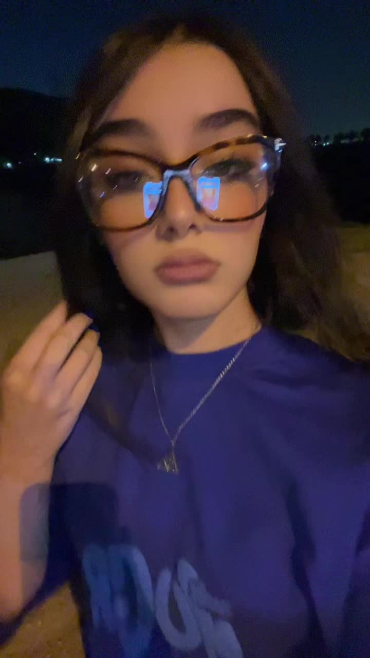 @-𝐕$