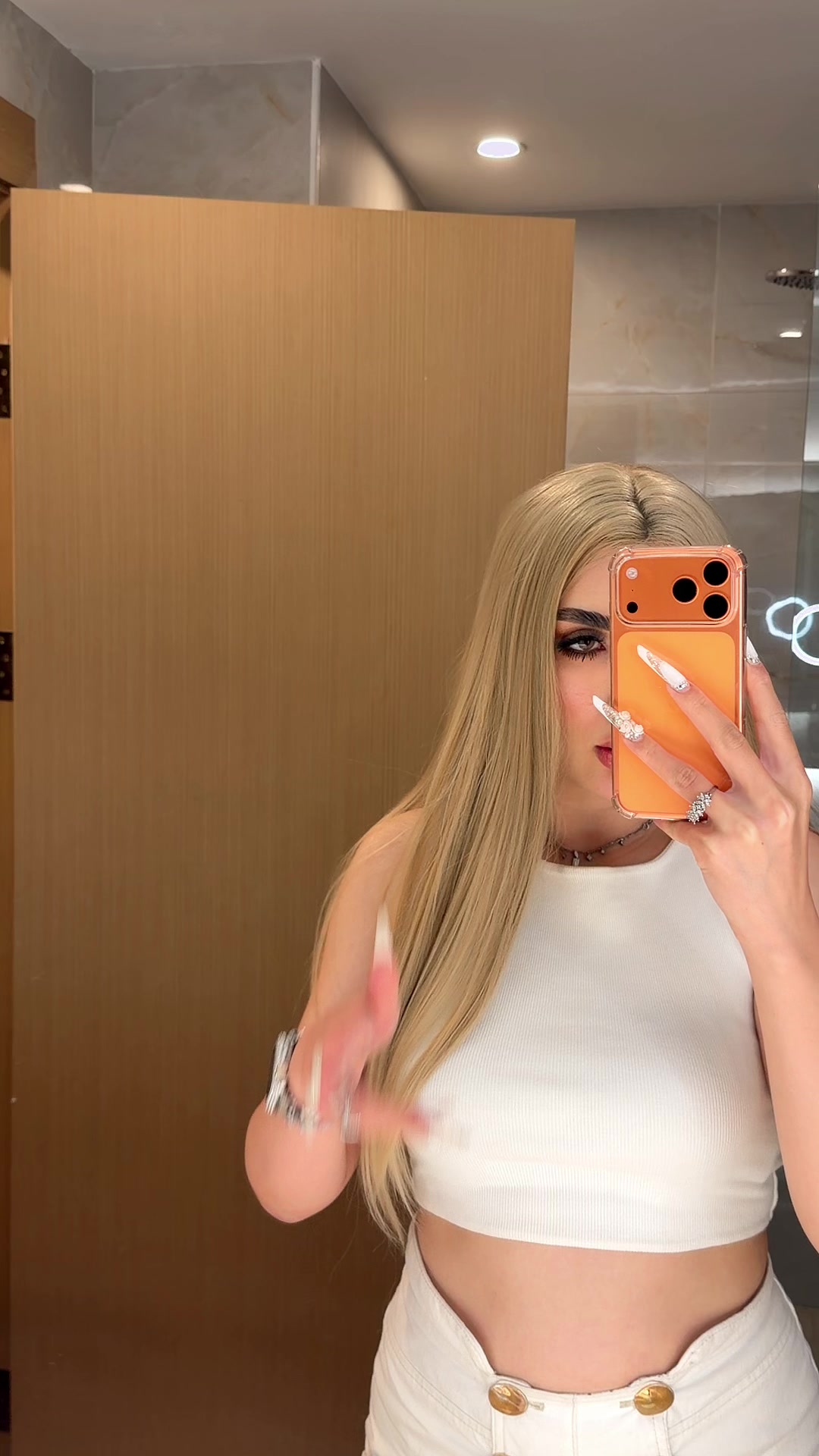@Nora.rzi