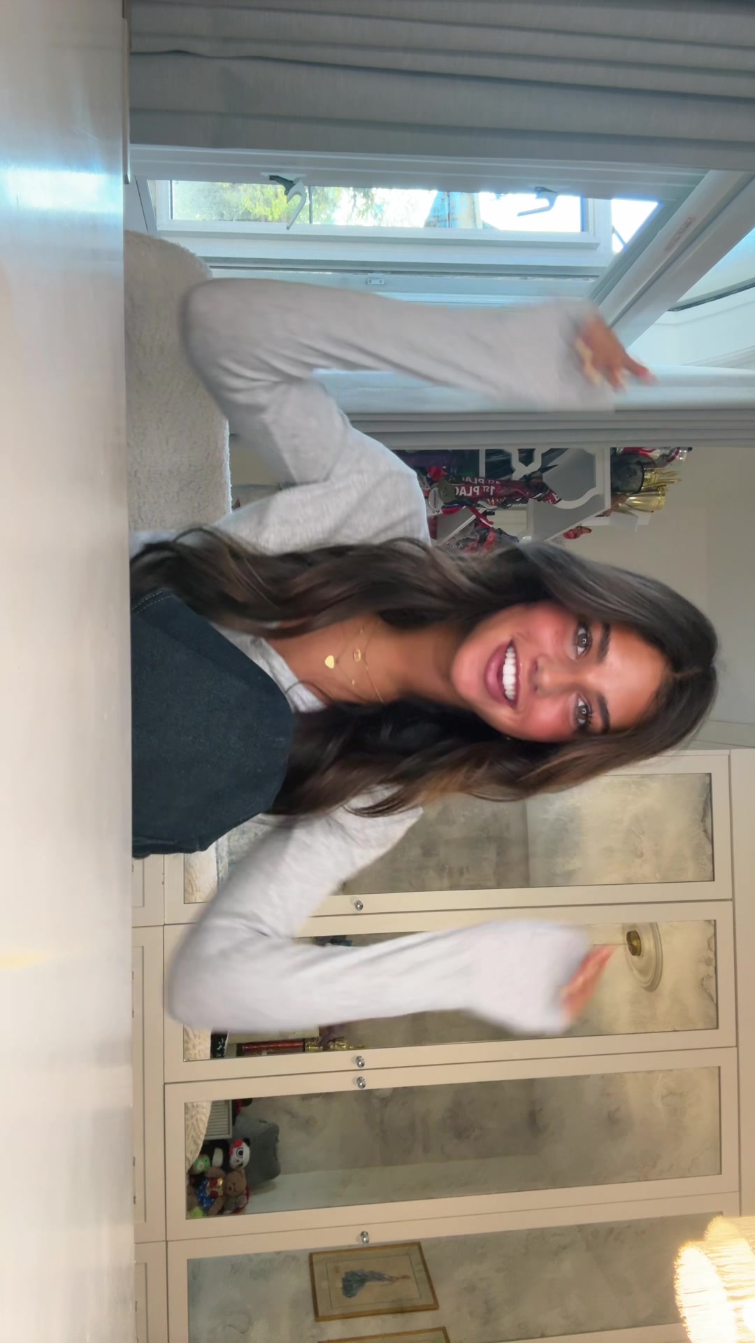 @Lo