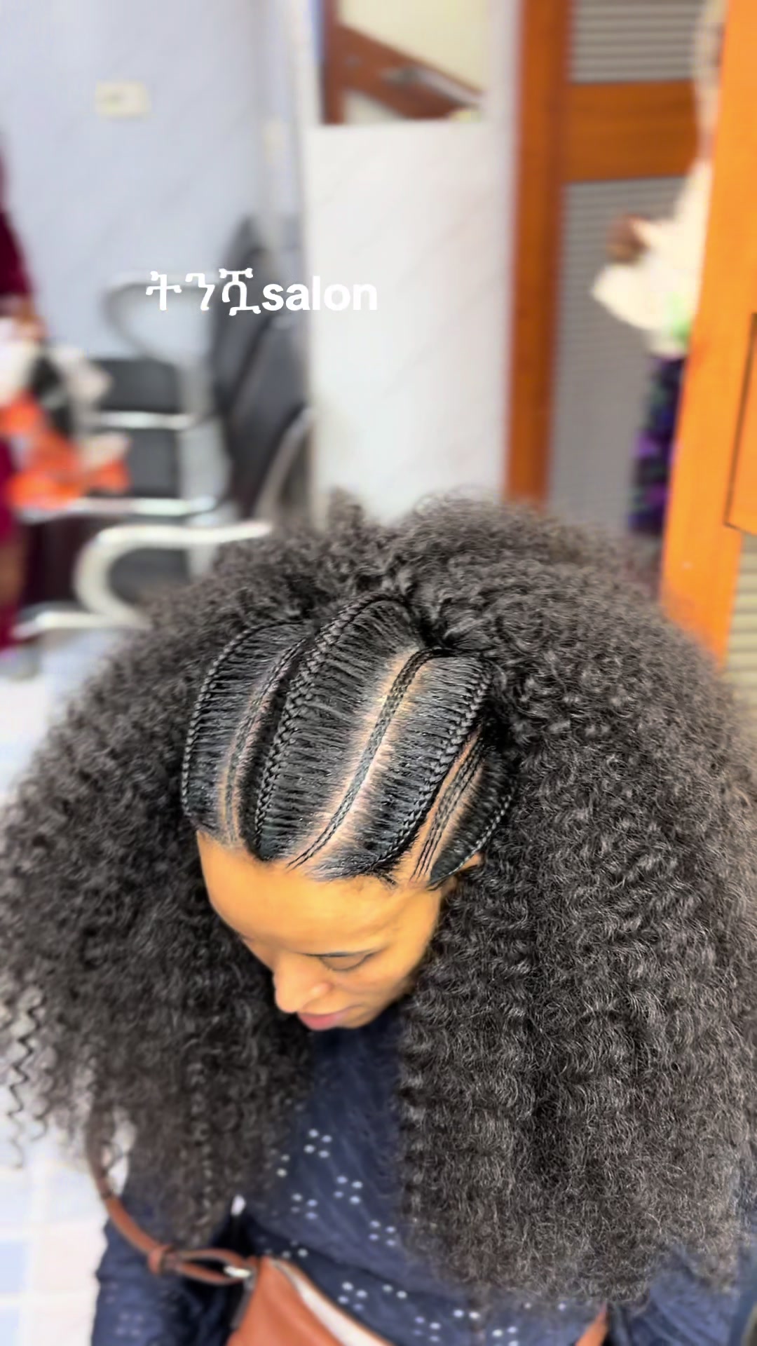@Tommysimple-make up ትንሿ salon