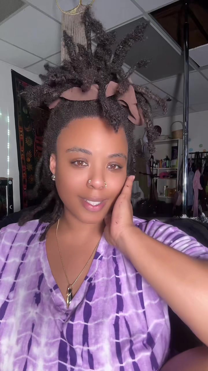 @WhimZee 🌺✨🧚🏽🔮