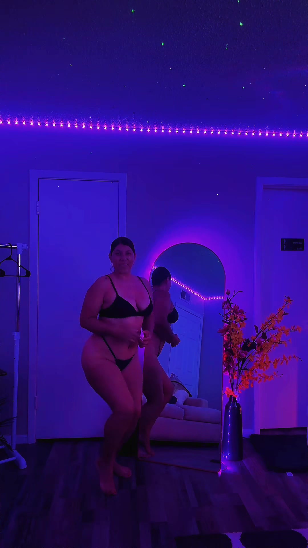 @ariadna
