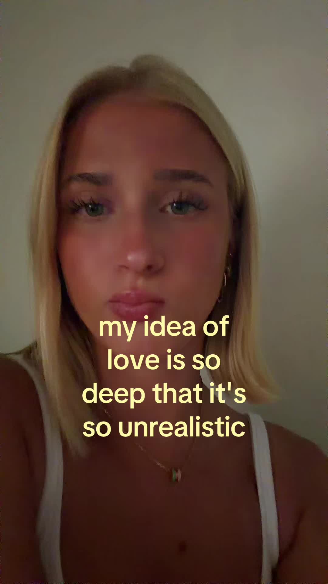 @theelliebarker