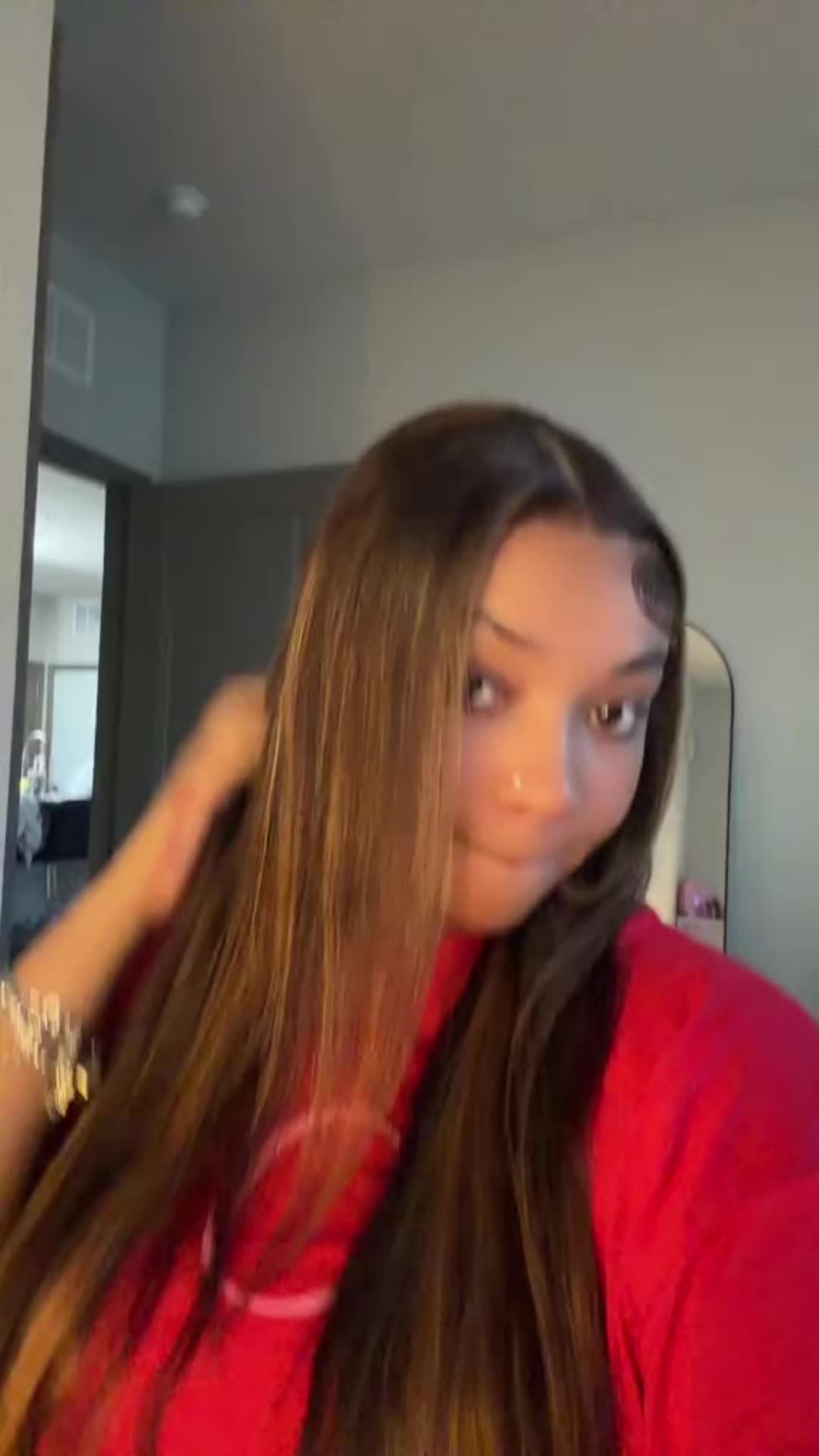 @monique